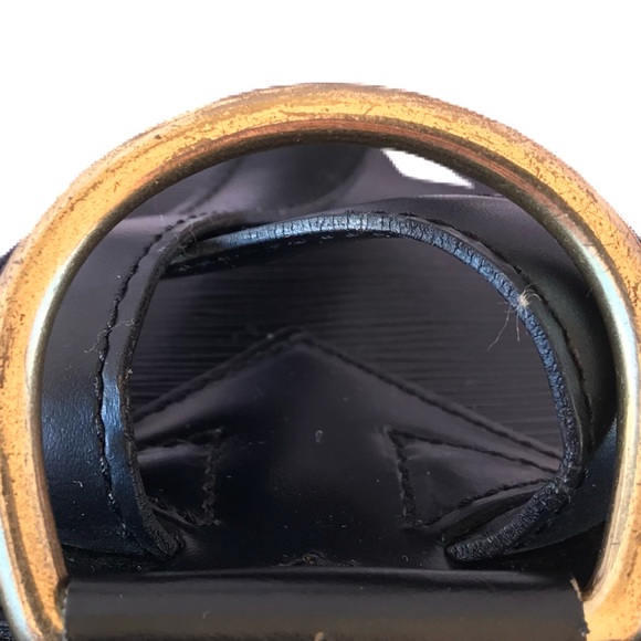 Louis Vuitton Gobelins Backpack - Picture 8 of 9